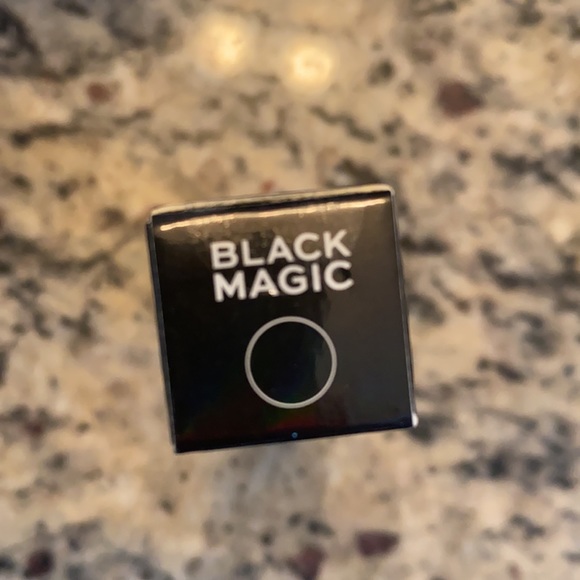 Glamnetic Liquid Magnetic Lash Eyeliner 2 in 1- Black Magic - Picture 2 of 2